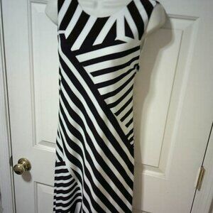 ANNE KLEIN SUPER CUTE SIZE XL BLK & WHT SLEEVELESS DRESS MAXI STRIPED DESIGN 👩